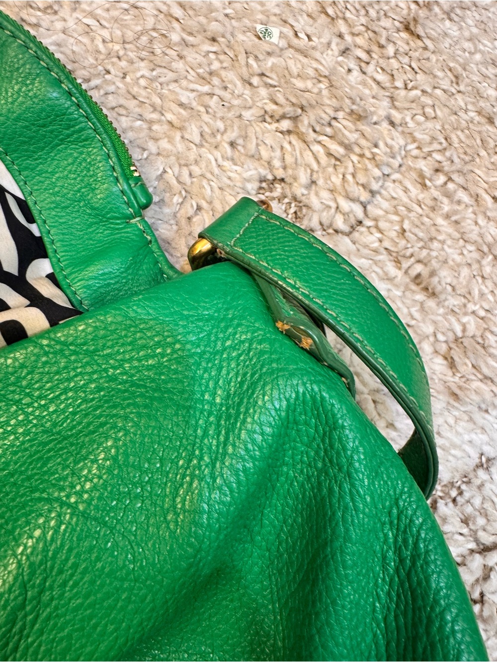 Marc by Marc Jacobs Green Leather Crossbody Bag with Gold Plate - Picture 7 of 11